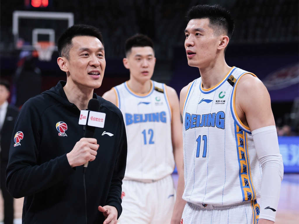 充满了紧张 充满了紧张